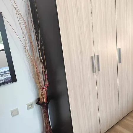 아파트 арт 스타라 자고라