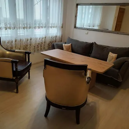 Apartamento арт